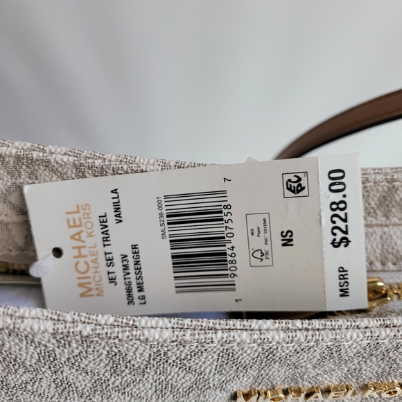 New Michael Kors Signature Jet Set North South Messenger Crossbody - Picture 5 of 7